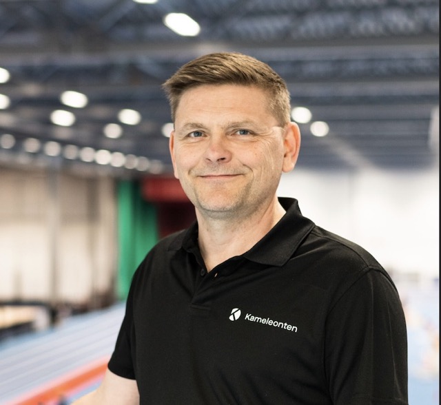 Mica Lindholm Medium